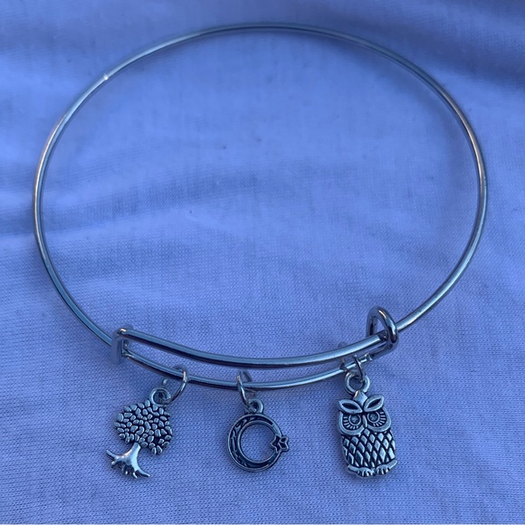 Brand New! Handmade! Adjustable Charm Bangle Bracelet! - Picture 3 of 5